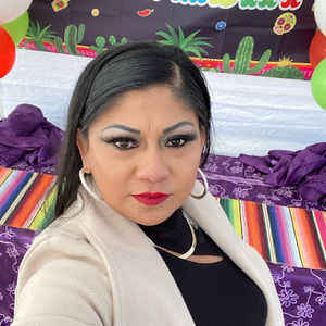 Meet your Posher, Esther